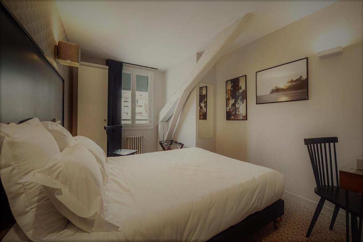 Urban Style Hotel Des Carmes 오리야크 외부 사진